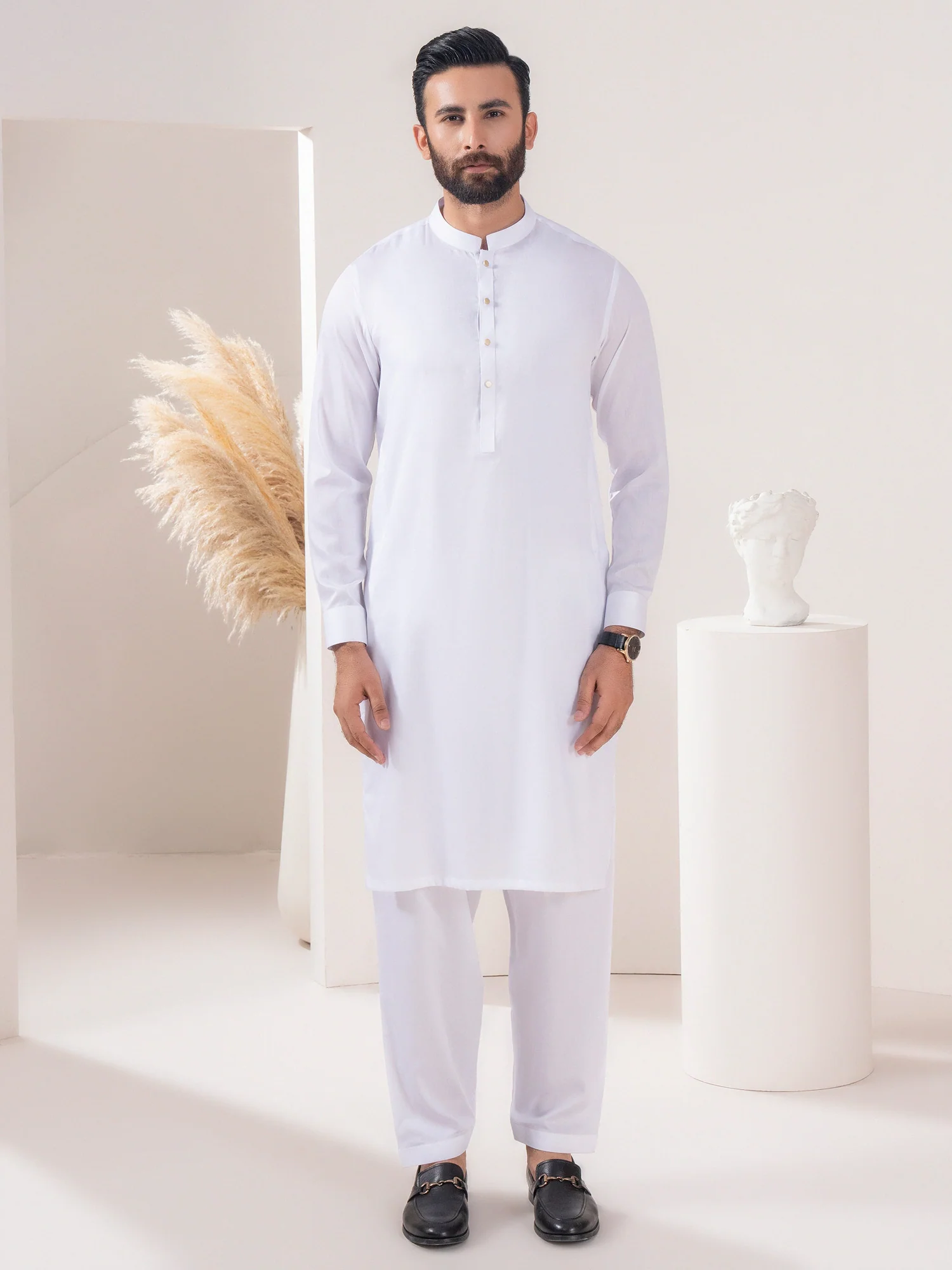 P8275SK-MED-001-SatinSuit_1