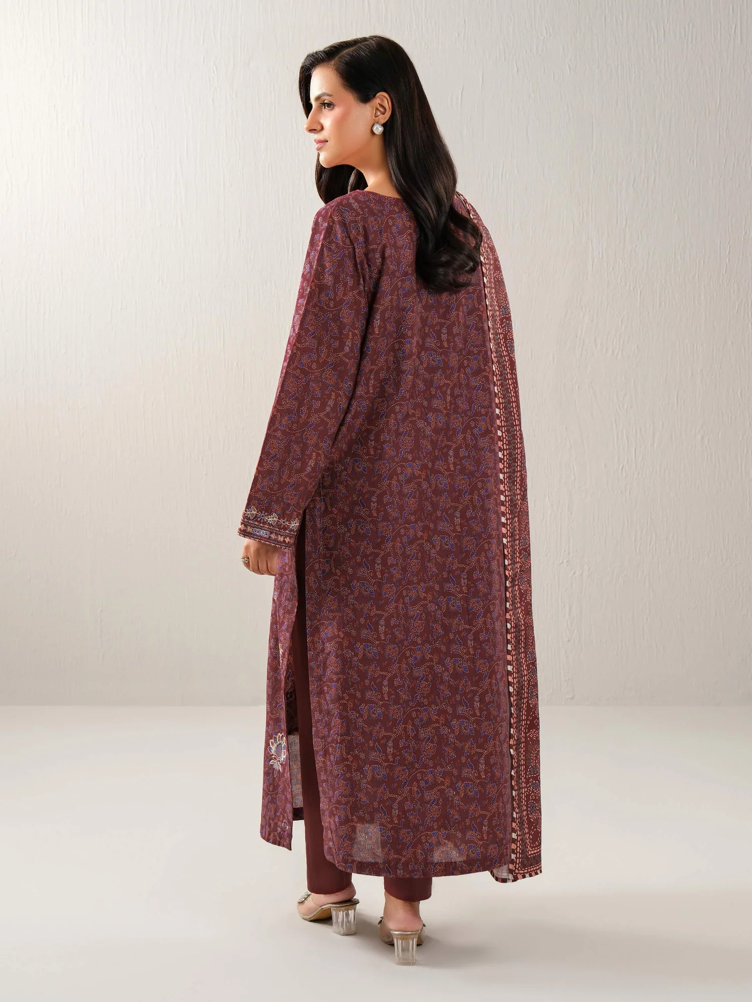 U4456SU-3PC-582-3PieceLawnSuit-Embroidered_Unstitched_3